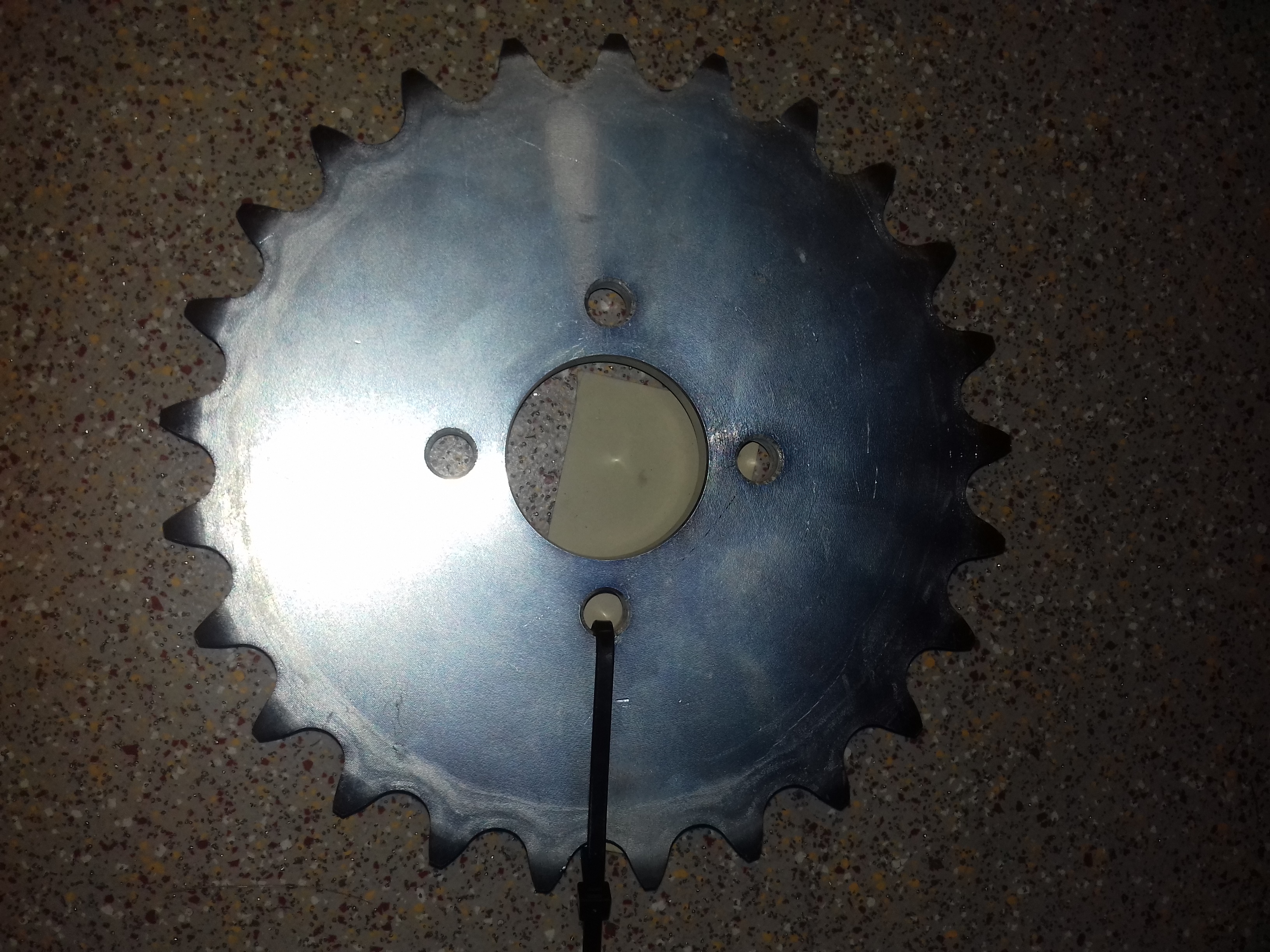 E45 PINION DBF 236.025.072 Z=25