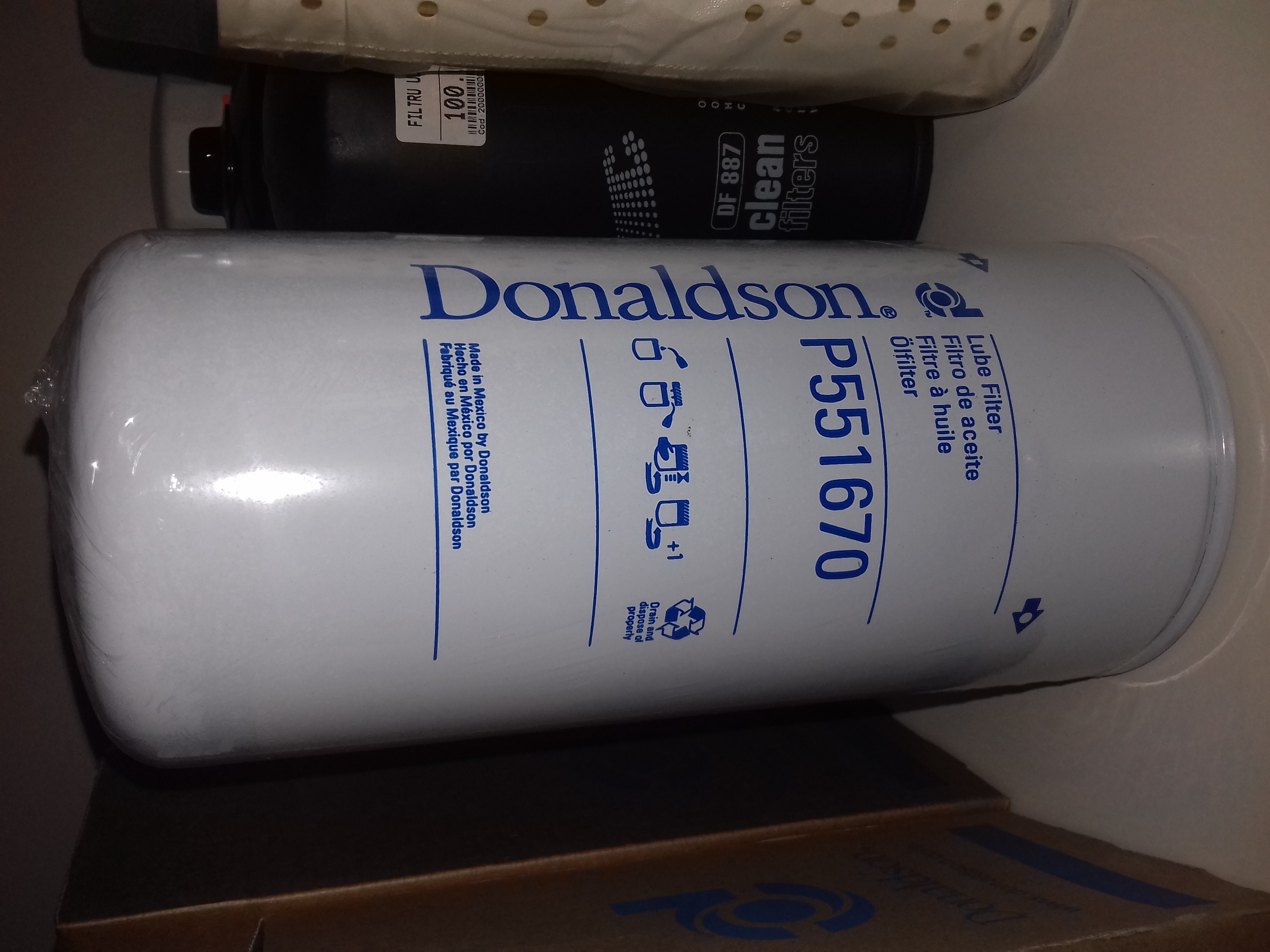 (37) FILTRU ULEI P551670