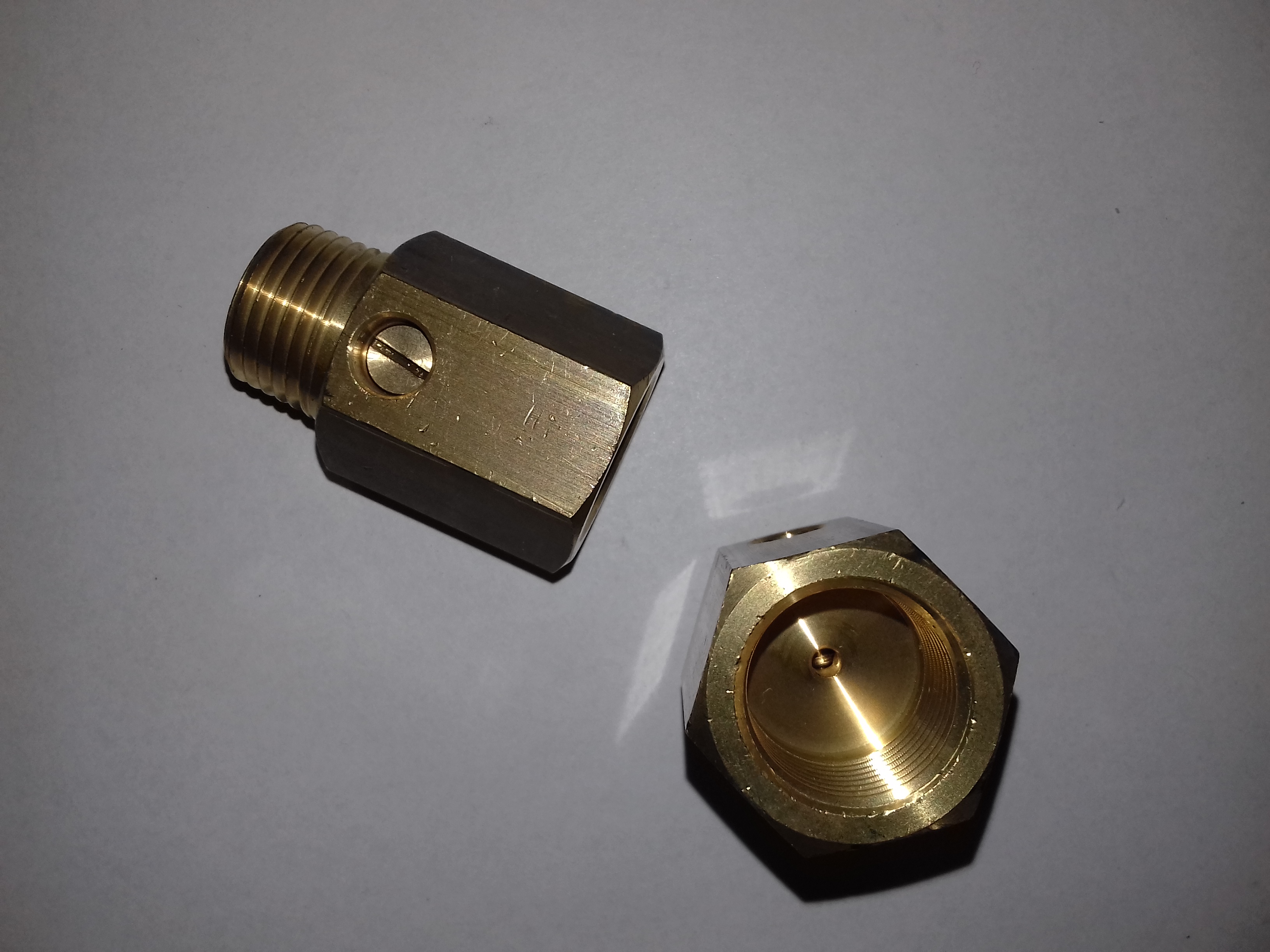 H25 PIESA REGLARE ADAPATOARE 330LI02-1042000