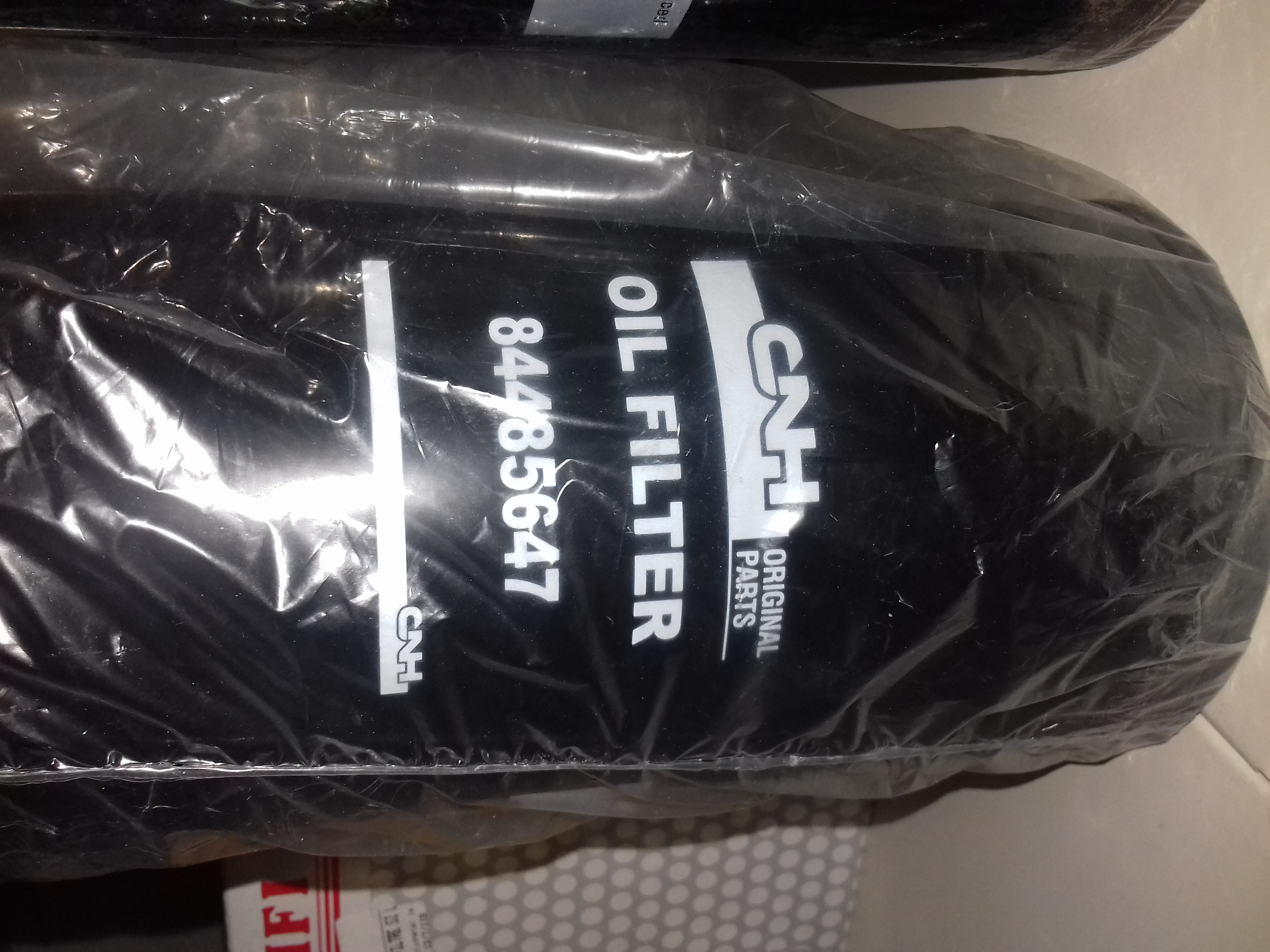 C4 FILTRU ULEI 84485647(P553000)