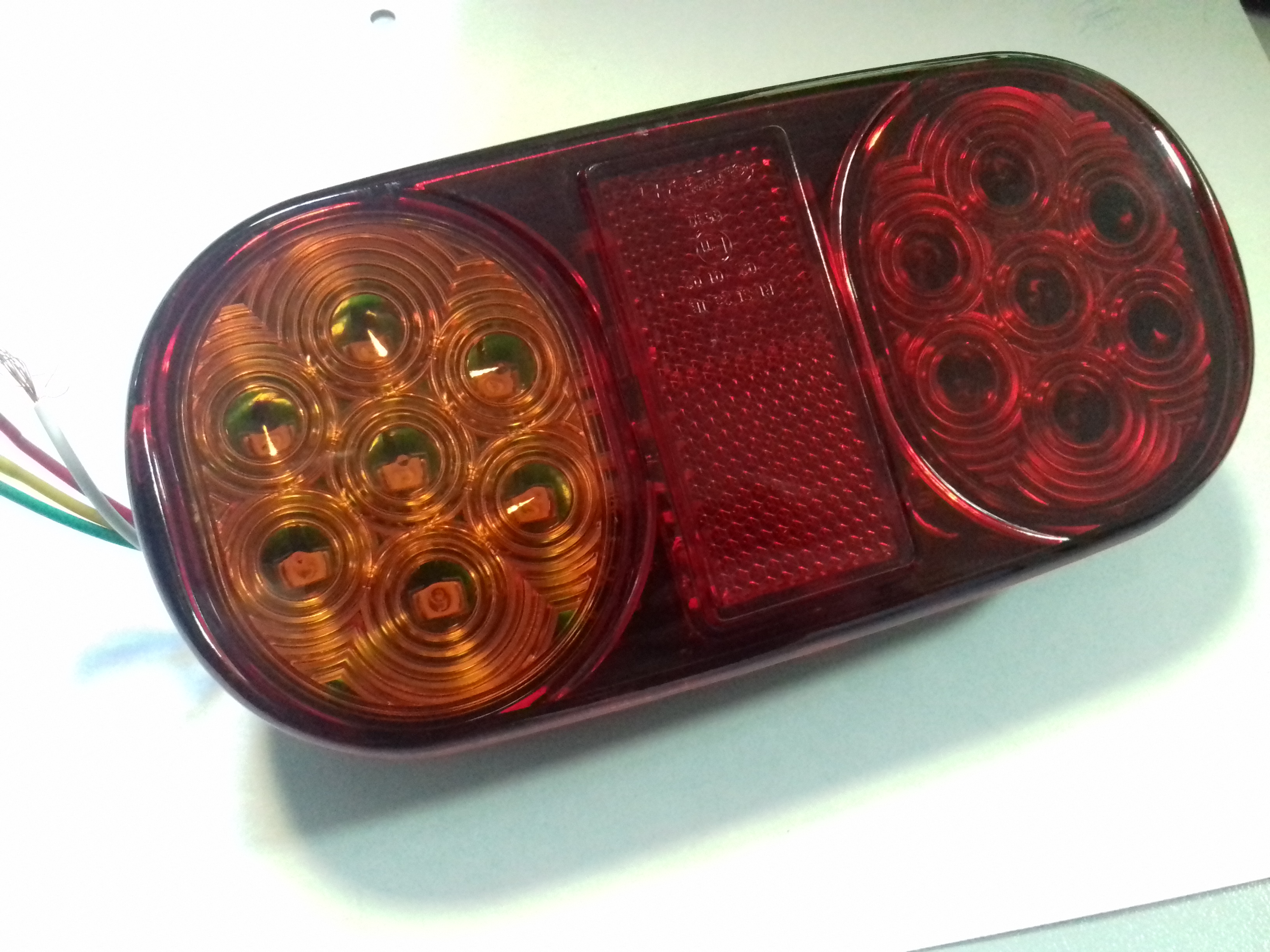 LAMPA REMORCA PATRATA CU LEDURI