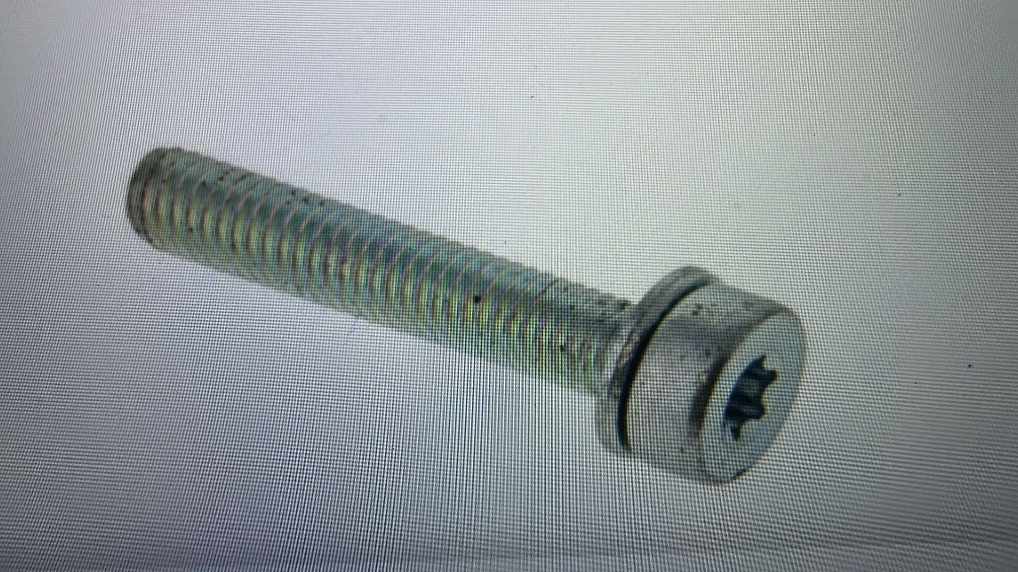 00007906105 SURUB M6 ANGRENAJ UNGHIULAR STIHL FS460C