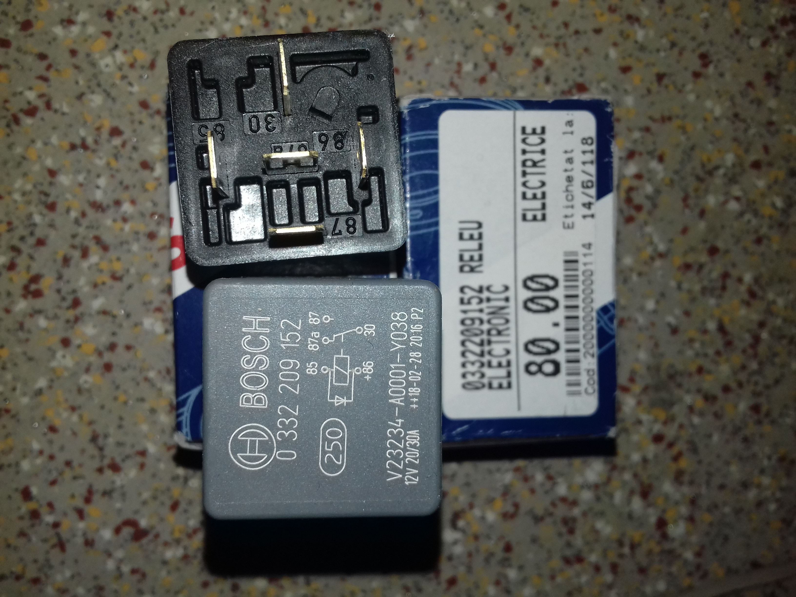 E35 0332209152 RELEU  ELECTRONIC 2500986332053 3615652M1 12V 30A CU 5 PINI