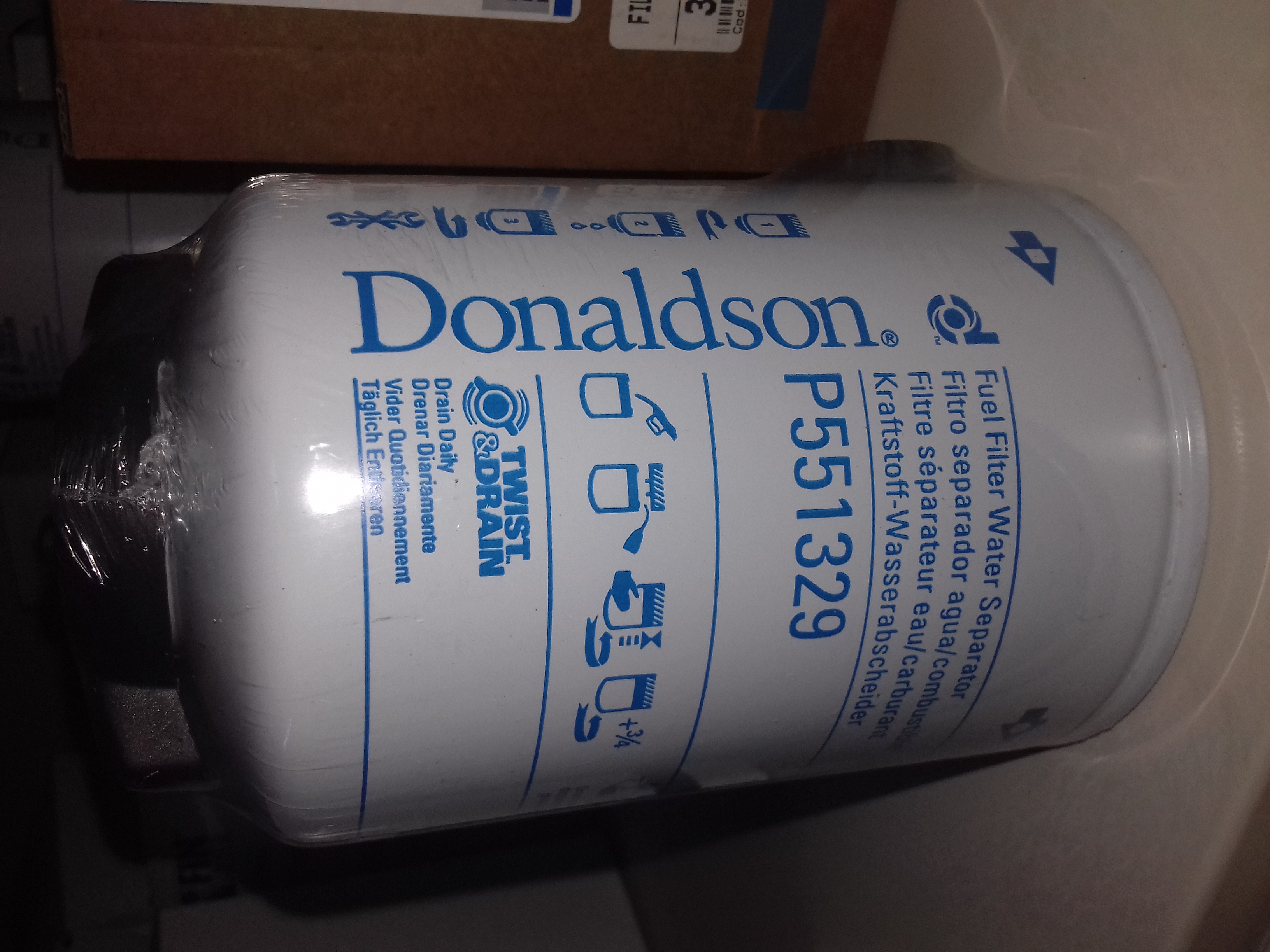 C7 FILTRU MOT P551329 J930942