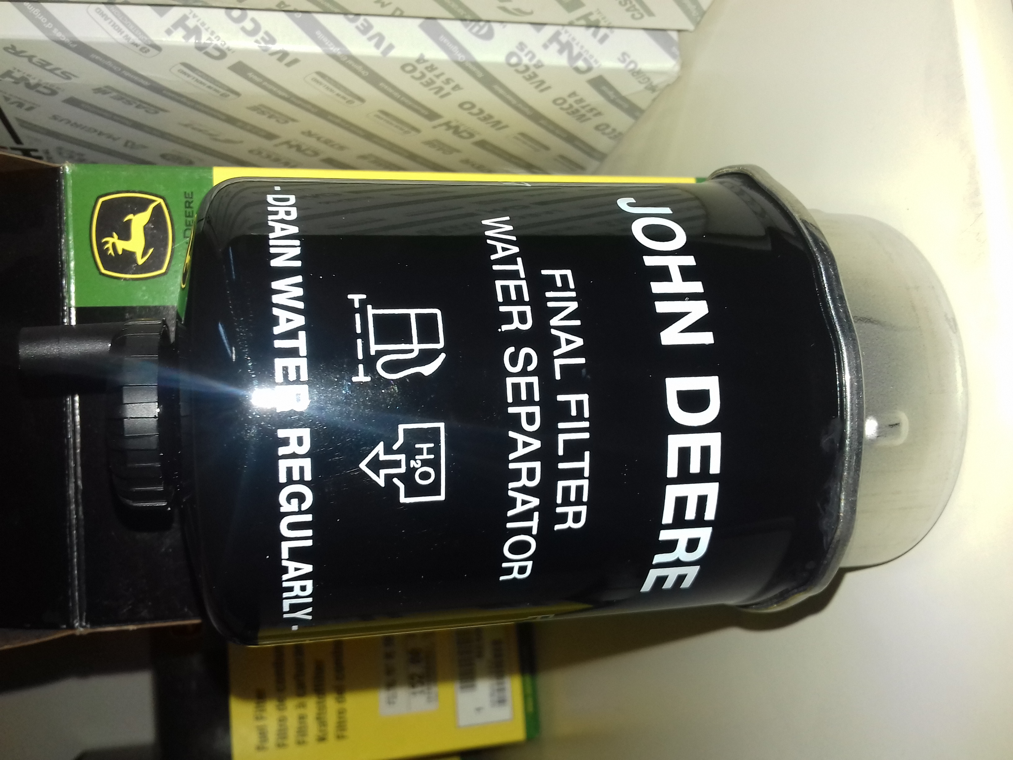 C22 FILTRU MOTORINA RE526557 35746 FC5683