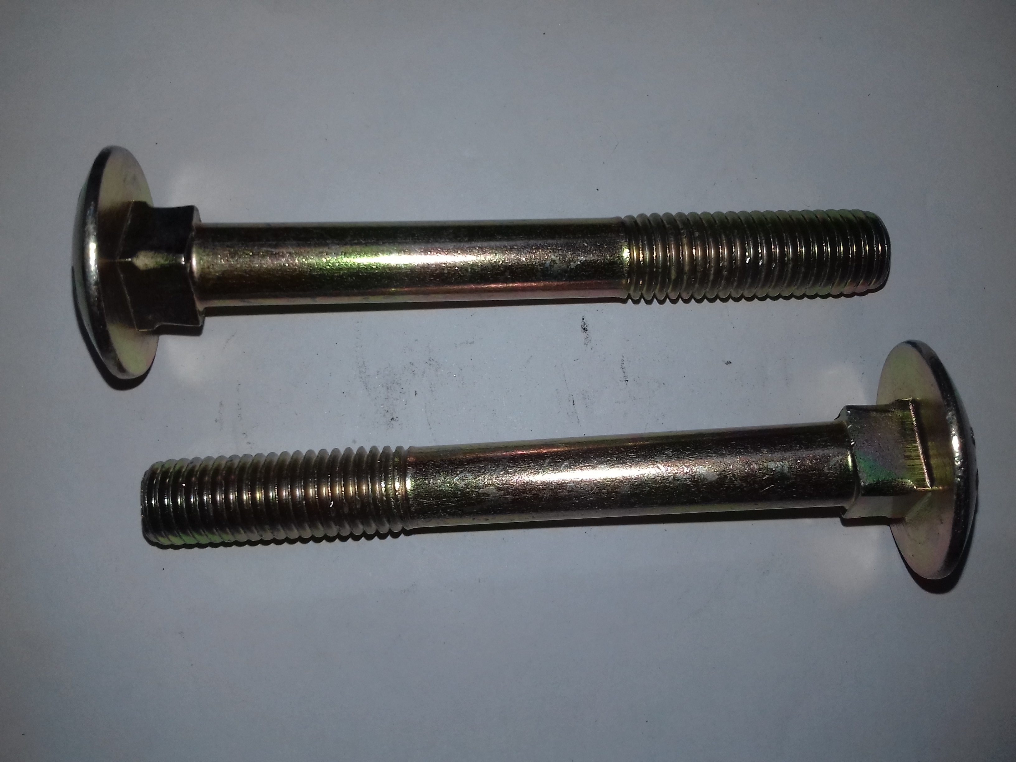 D22 SURUB M12*100 CAP TURBANT 41000646061