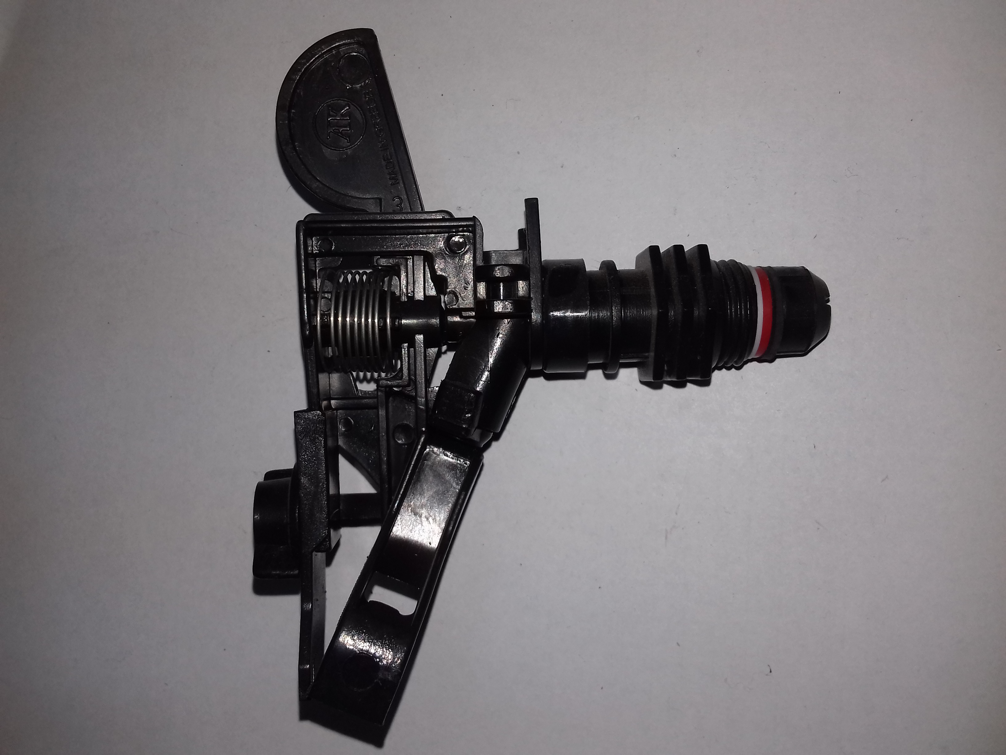 G24+H5 3413/0330 ASPERSOR PEGASUS 360 CAP NEGRU