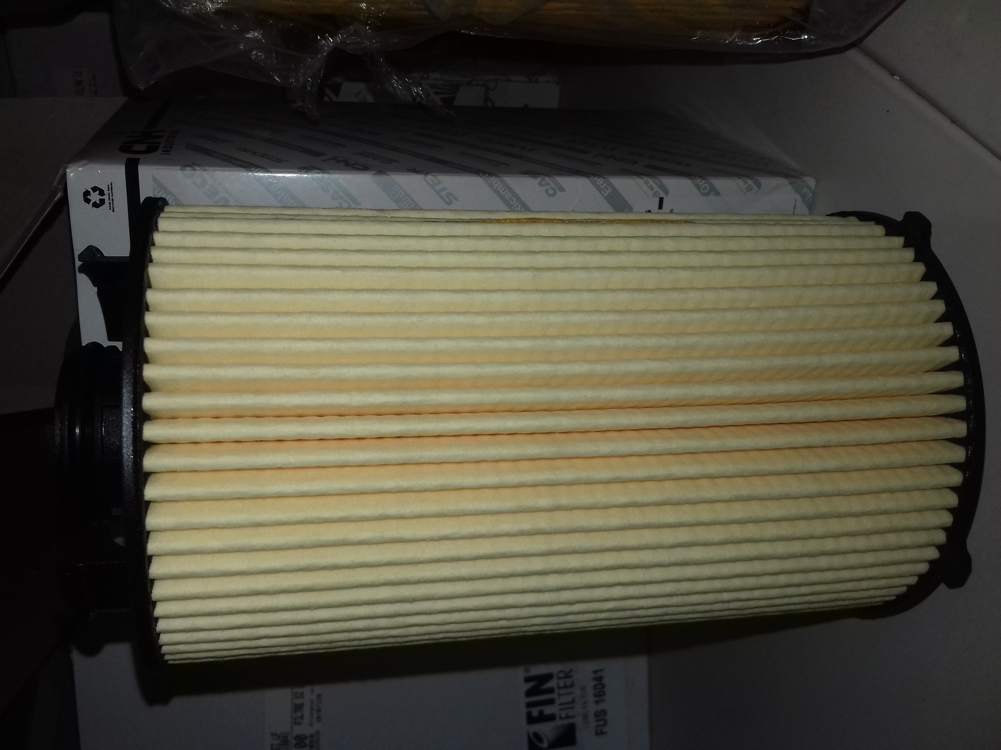 C2 FILTRU ULEI 84565867