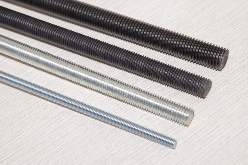 TIJA FILETATA M18 1METRU 10.9