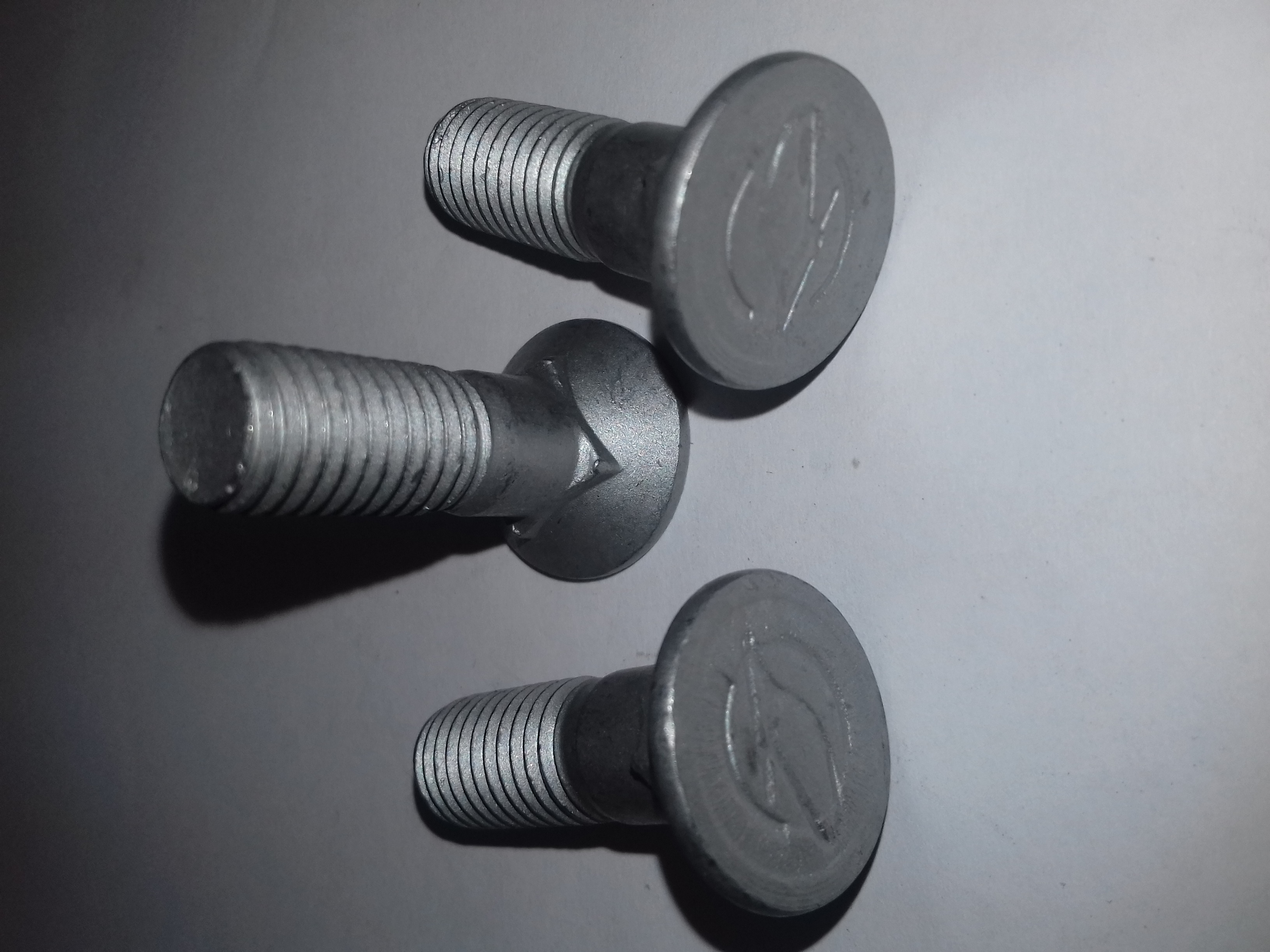 SURUB LEMKEN 3015767 M10*35 D19 4L